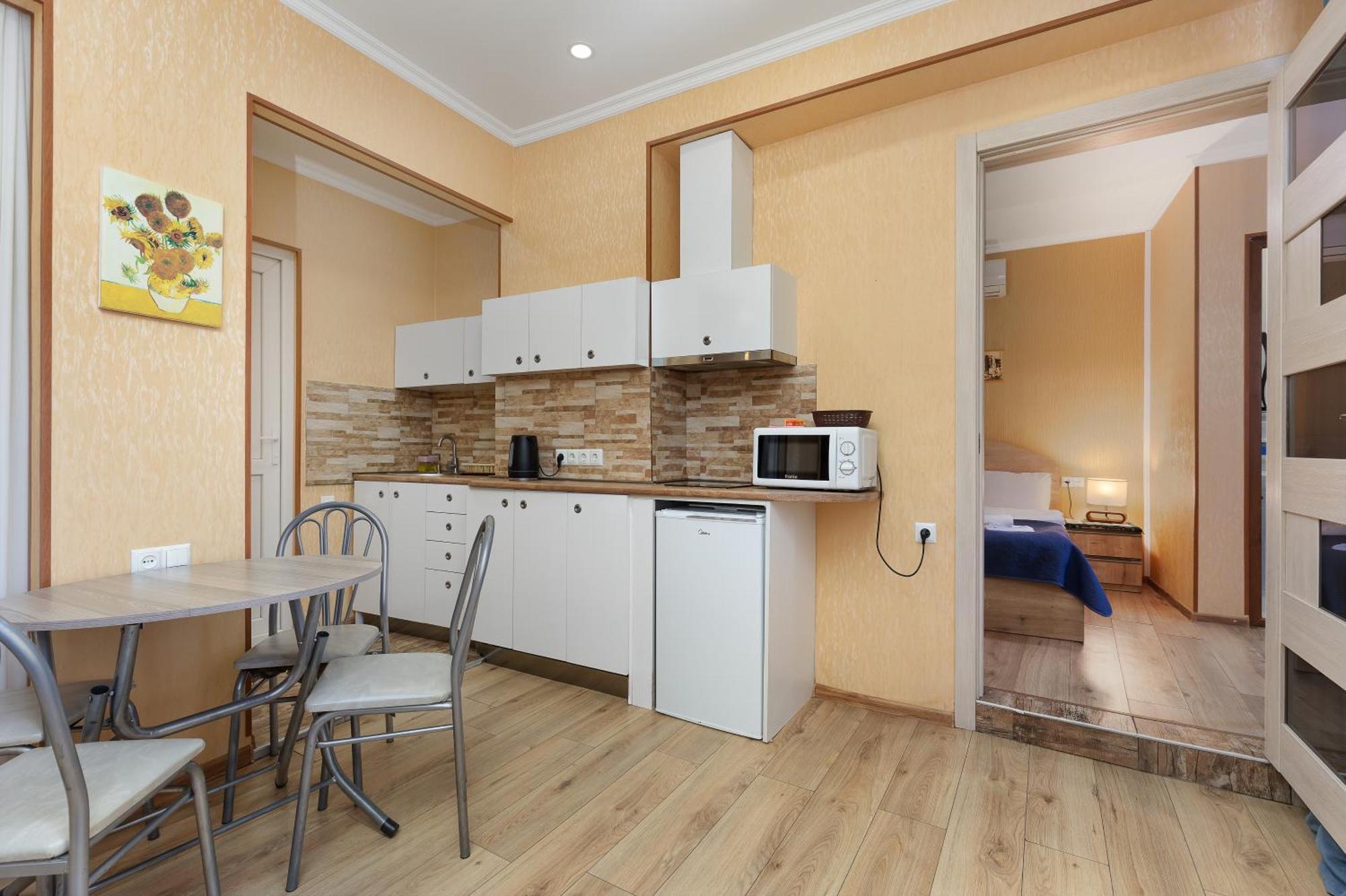 Apartments With Wine Cellar In Old تبليسي المظهر الخارجي الصورة