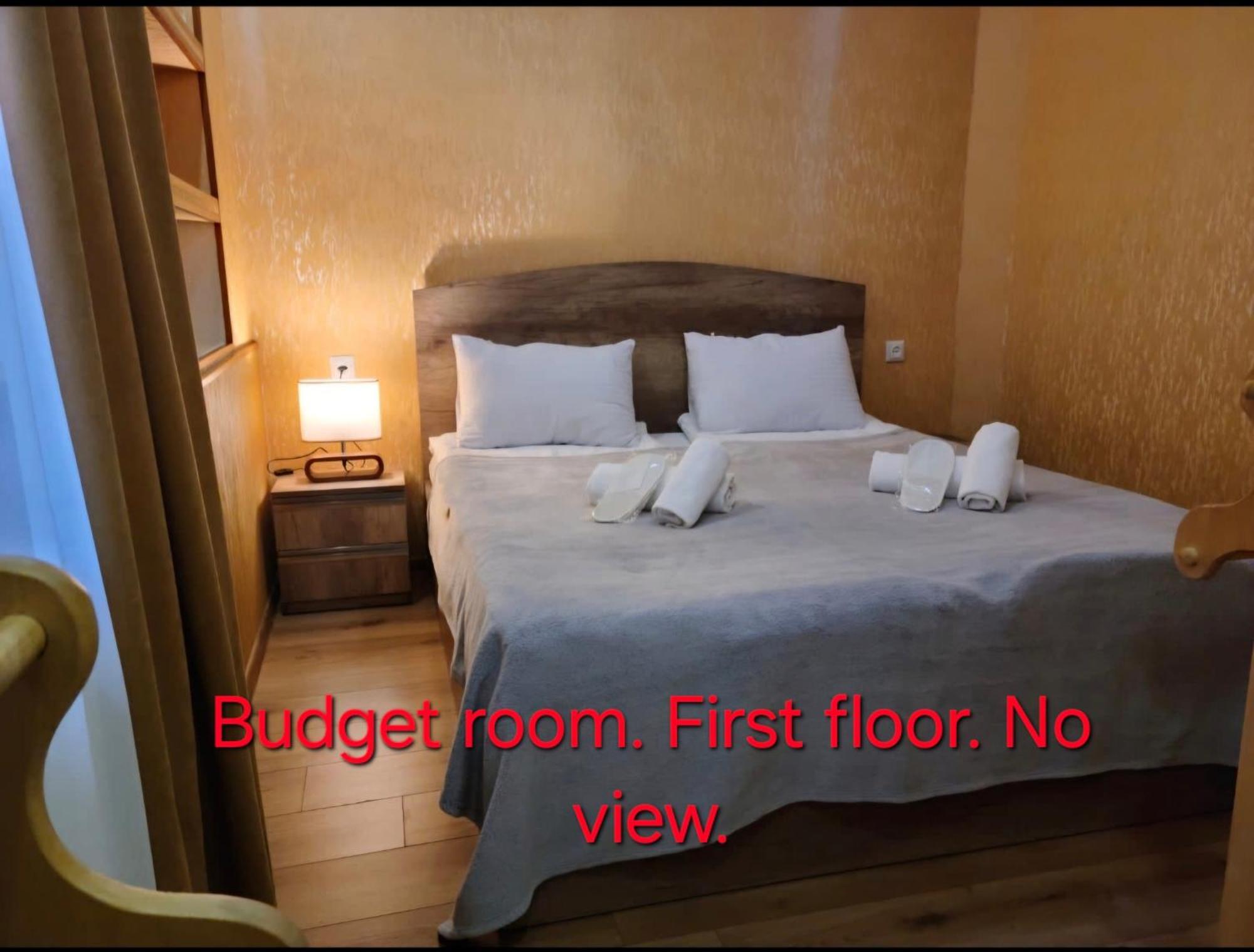 Apartments With Wine Cellar In Old تبليسي المظهر الخارجي الصورة